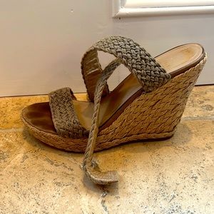 Stuart Weitzman Alex Crochet Wedges size 8.5